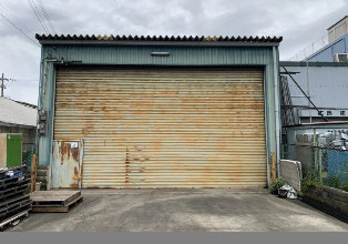 倉庫軽量シャッター取替え工事の画像