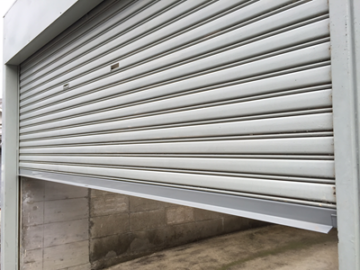 シャッター部分修理後