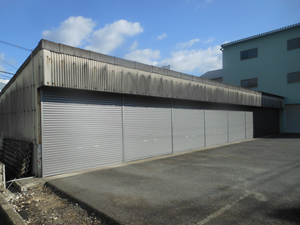 ② 軽量バランスシャッター（手動式）1