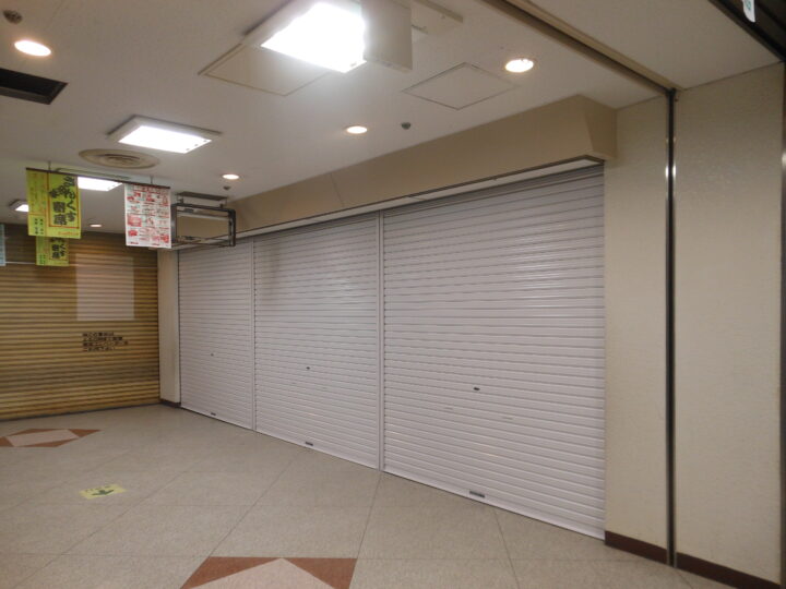 吹田市　株式会社エイワシャッター　軽量シャッター取替え工事の画像