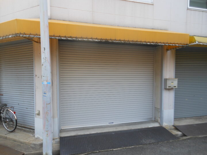 株式会社エイワシャッター　大阪市北区　電動シャッター取替工事の画像