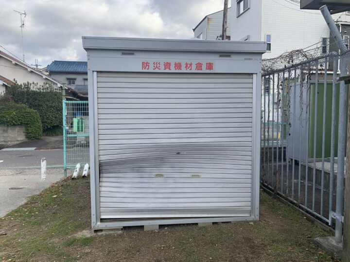 株式会社エイワシャッター　堺市東区　スラット取替え修理の画像