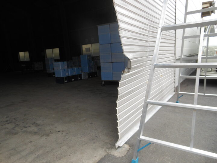 株式会社エイワシャッター　東住吉区　シャッタースラット取替えの画像