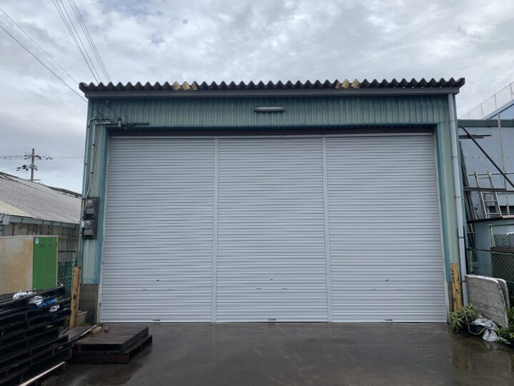 【取替・新設】大阪府摂津市　倉庫軽量シャッター取替え工事の画像