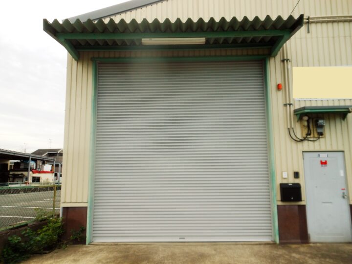 株式会社エイワシャッター　大東市　工場電動シャッター交換工事の画像