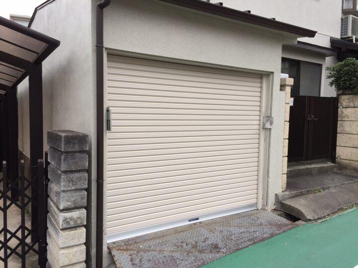 株式会社エイワシャッター　川西市　ガレージシャッター取替工事の画像