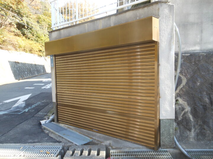 株式会社エイワシャッター　羽曳野市　軽量シャッター取替え工事の画像