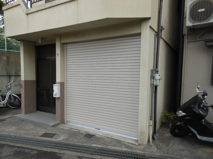 高槻市　株式会社エイワシャッター　ガレージシャッター取替工事の画像