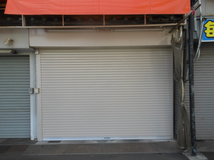 豊中市　株式会社エイワシャッター　電動シャッター取替え工事の画像