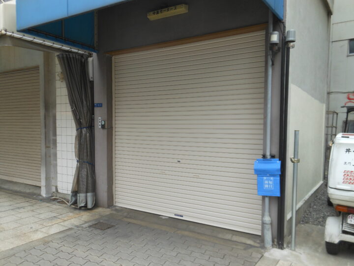 大阪市中央区　軽量シャッター取替え工事の画像