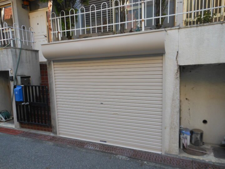 伊丹市　株式会社エイワシャッター　ガレージシャッター取替工事の画像