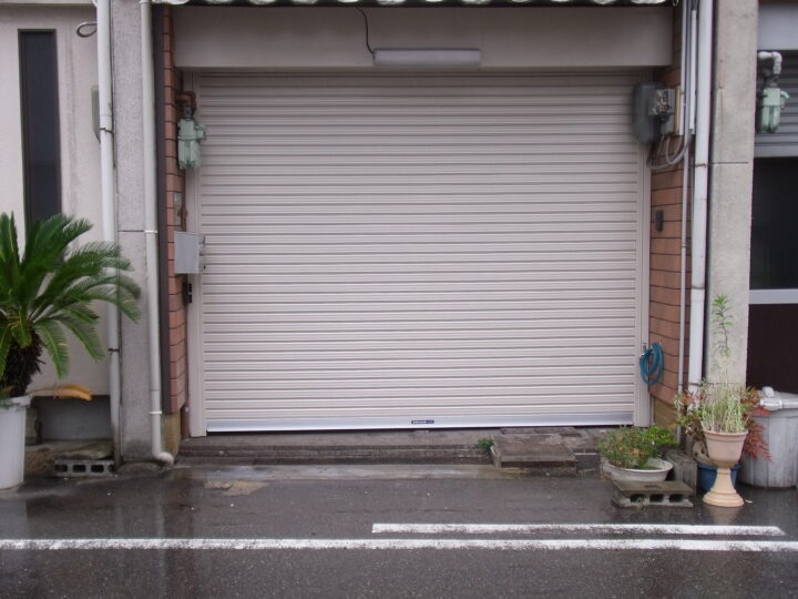 株式会社エイワシャッター　平野区　電動シャッター取替え工事の画像