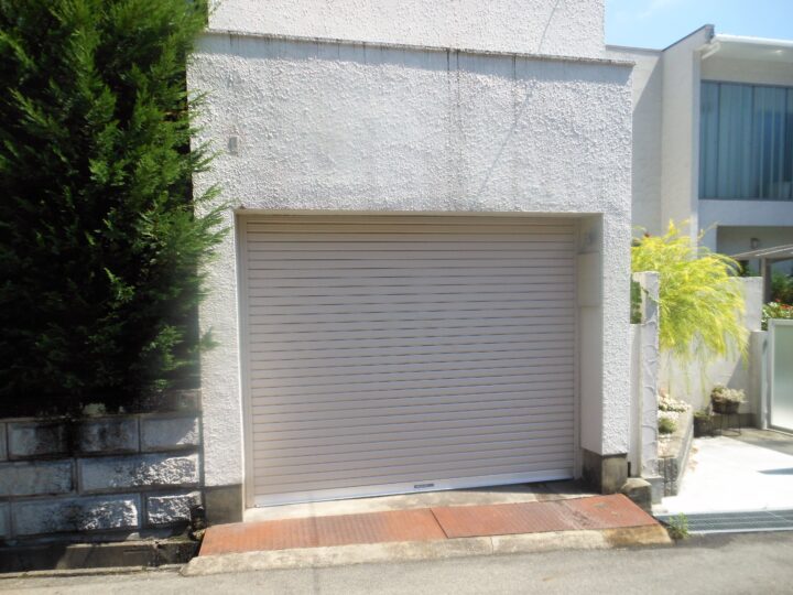 池田市　株式会社エイワシャッター　ガレージシャッター取替工事の画像