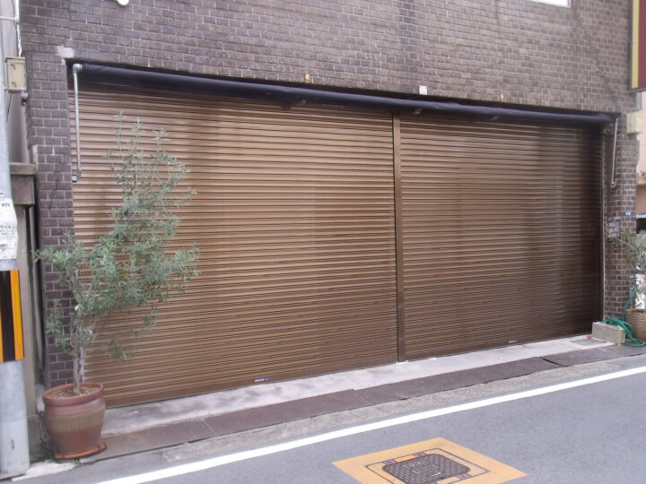 株式会社エイワシャッター大和高田　電動シャッター取替え工事の画像