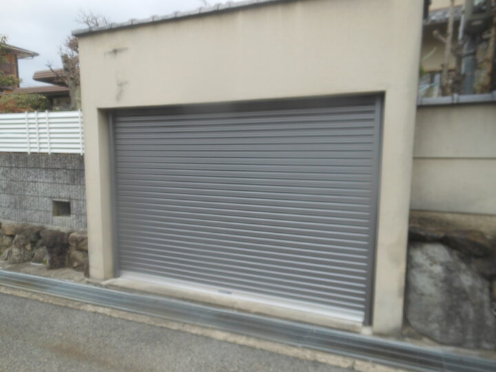 株式会社エイワシャッター三郷町　ガレージ電動シャッター工事の画像