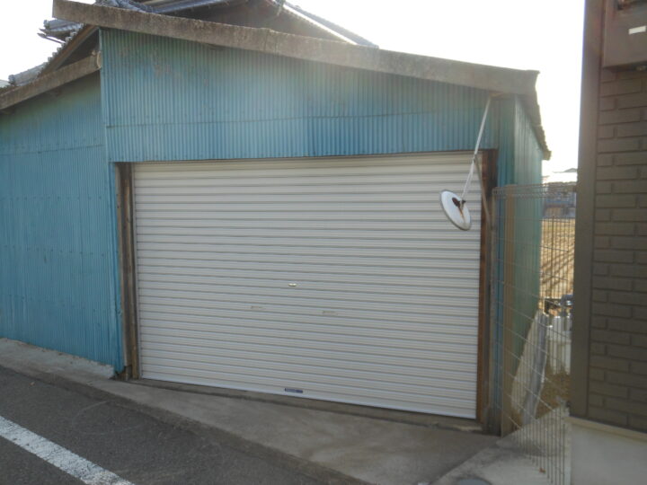 株式会社エイワシャッター　三田市　ガレージシャッター取替工事の画像