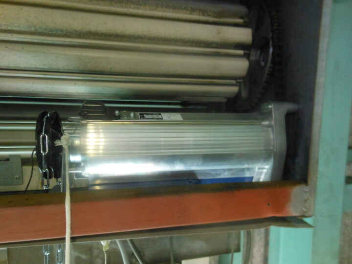 奈良県葛城市　倉庫電動シャッター開閉機取替え修理の画像