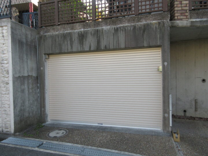 株式会社エイワシャッター 堺市南区 電動シャッター取付け工事の画像