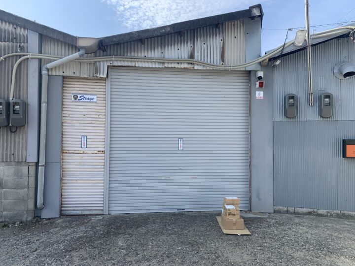 大阪府摂津市　工場軽量シャッター取替え工事の画像