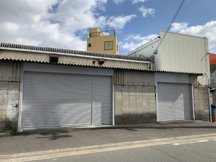 株式会社エイワシャッター守口　工場軽量シャッター取替え工事の画像