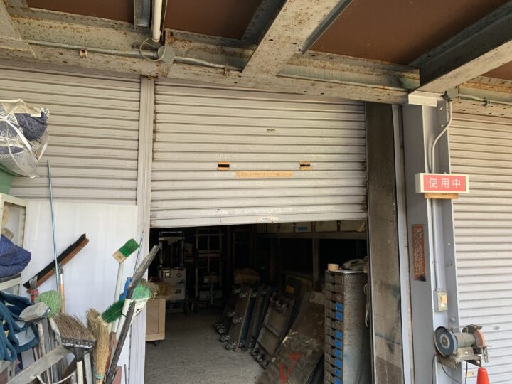 大阪市北区　株式会社エイワシャッター　スラット交換修理の画像
