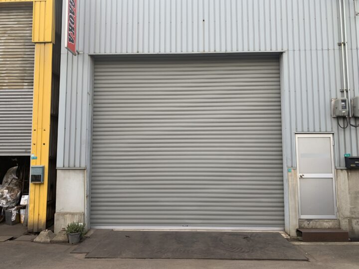 大阪市港区 工場重量シャッター取替え工事の画像
