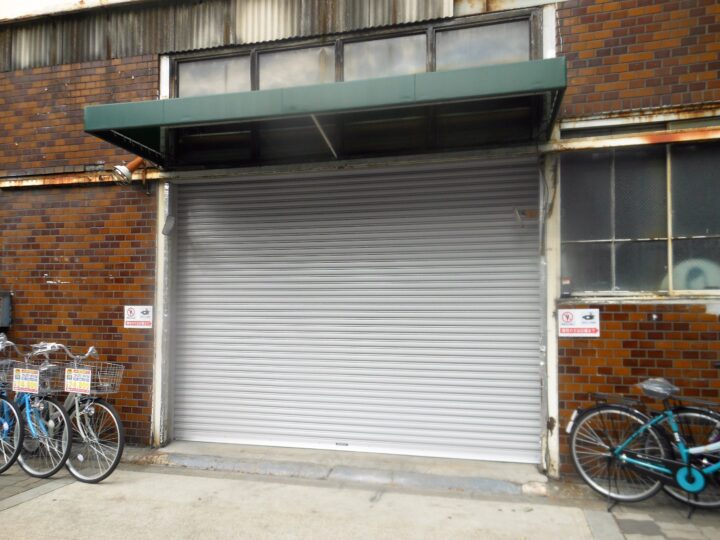 株式会社エイワシャッター　大阪市北区　電動シャッター取替工事の画像