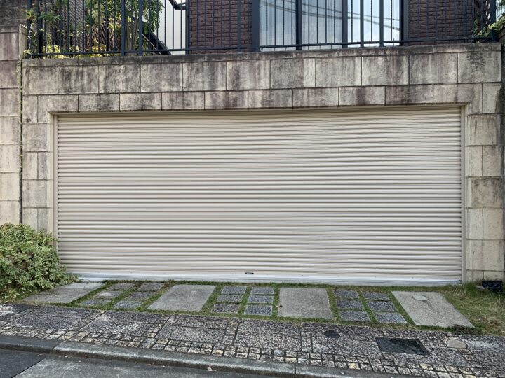 宝塚市　株式会社エイワシャッター　電動シャッター取付け工事の画像