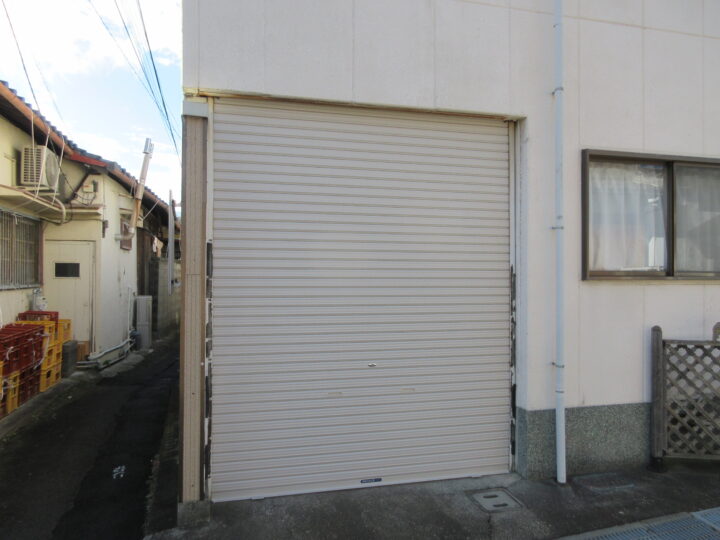 西宮市 株式会社エイワシャッター ガレージシャッター交換工事の画像