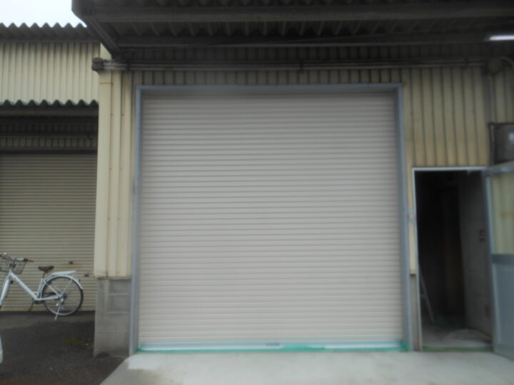 エイワシャッター 北葛城郡王寺町 工場電動シャッター交換工事の画像