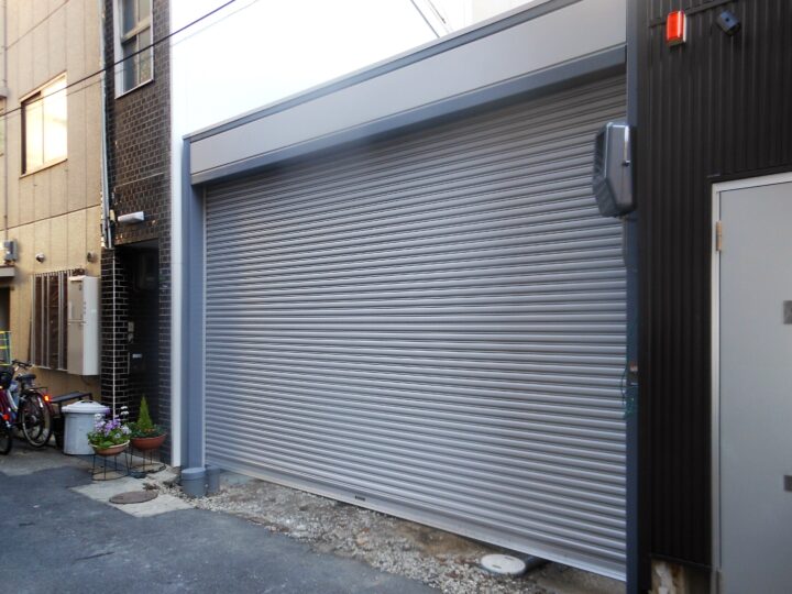 株式会社エイワシャッター 大阪市北区 電動シャッター取付工事の画像
